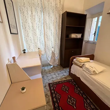 La Casa Dei Conti * カッラーラ